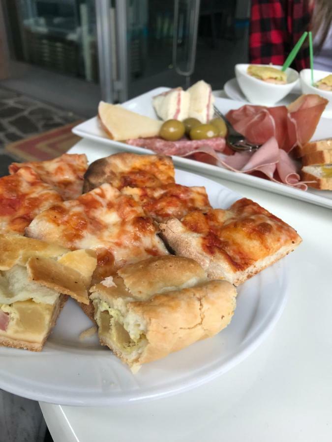 Alojamento de Acomodação e Pequeno-almoço Il Gigante Che Dorme